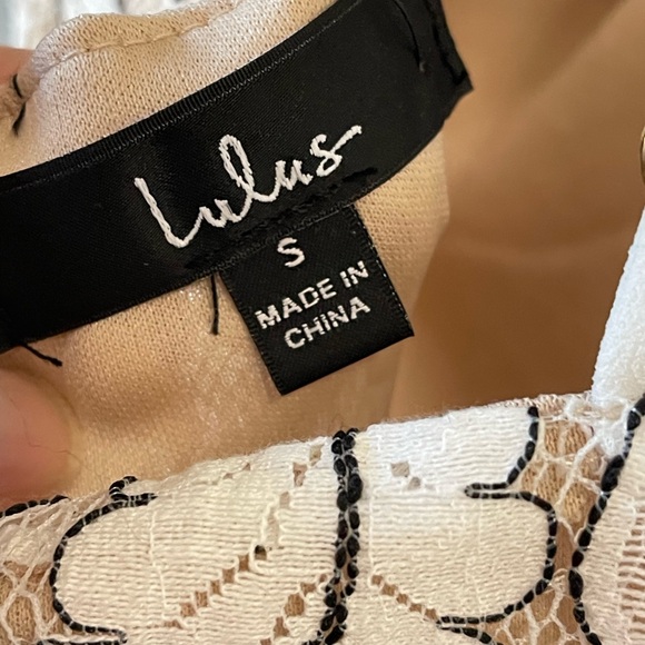 Lulus White Lace Mini Dress small NWT - Picture 10 of 10